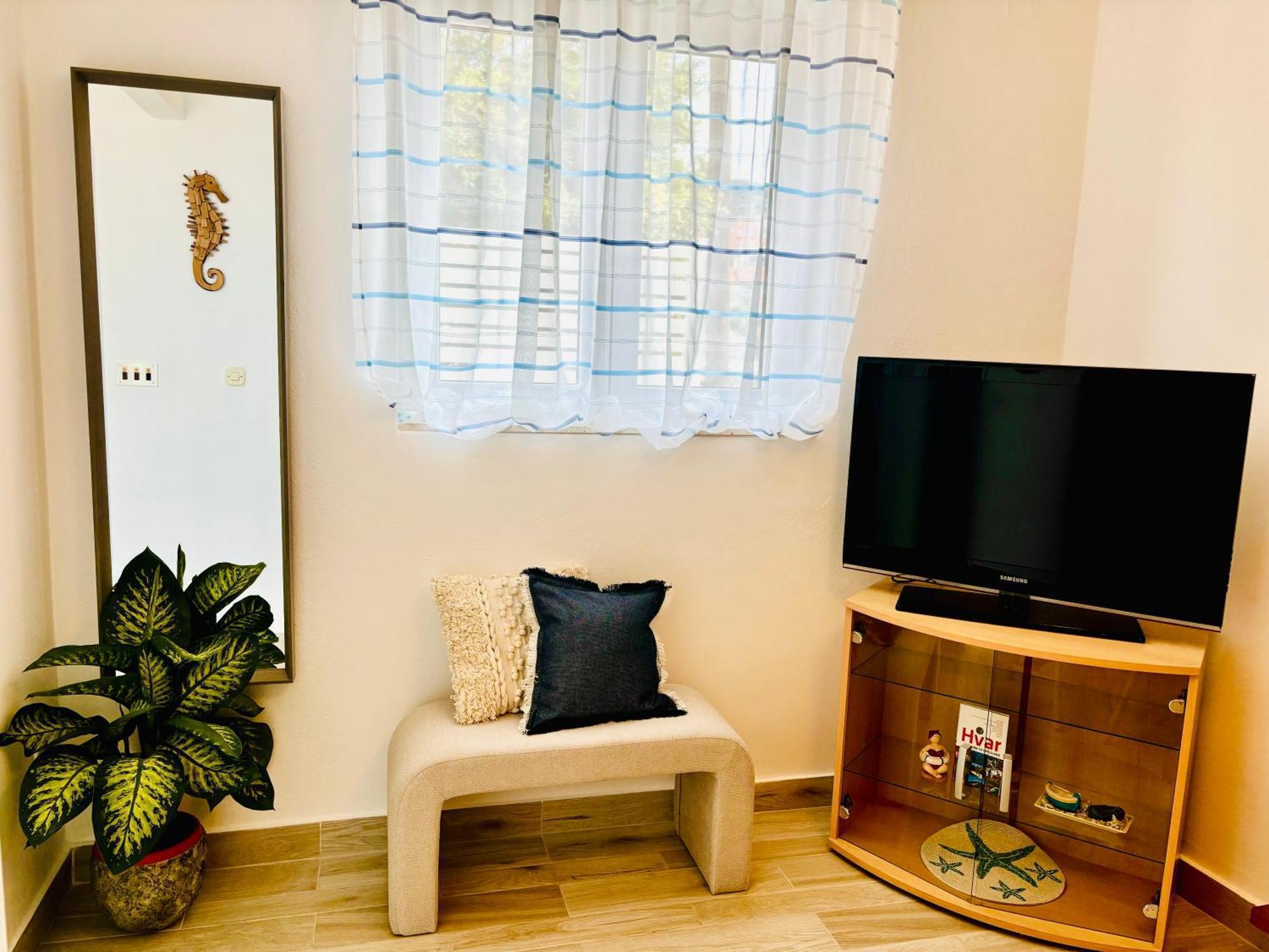 Apartment Sunny Elza 2 Хвар Экстерьер фото