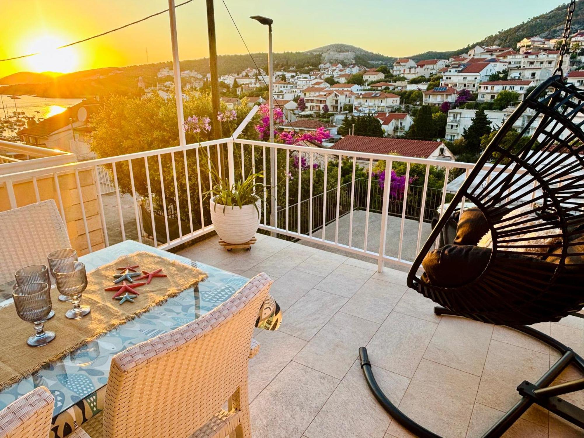 Apartment Sunny Elza 2 Хвар Экстерьер фото