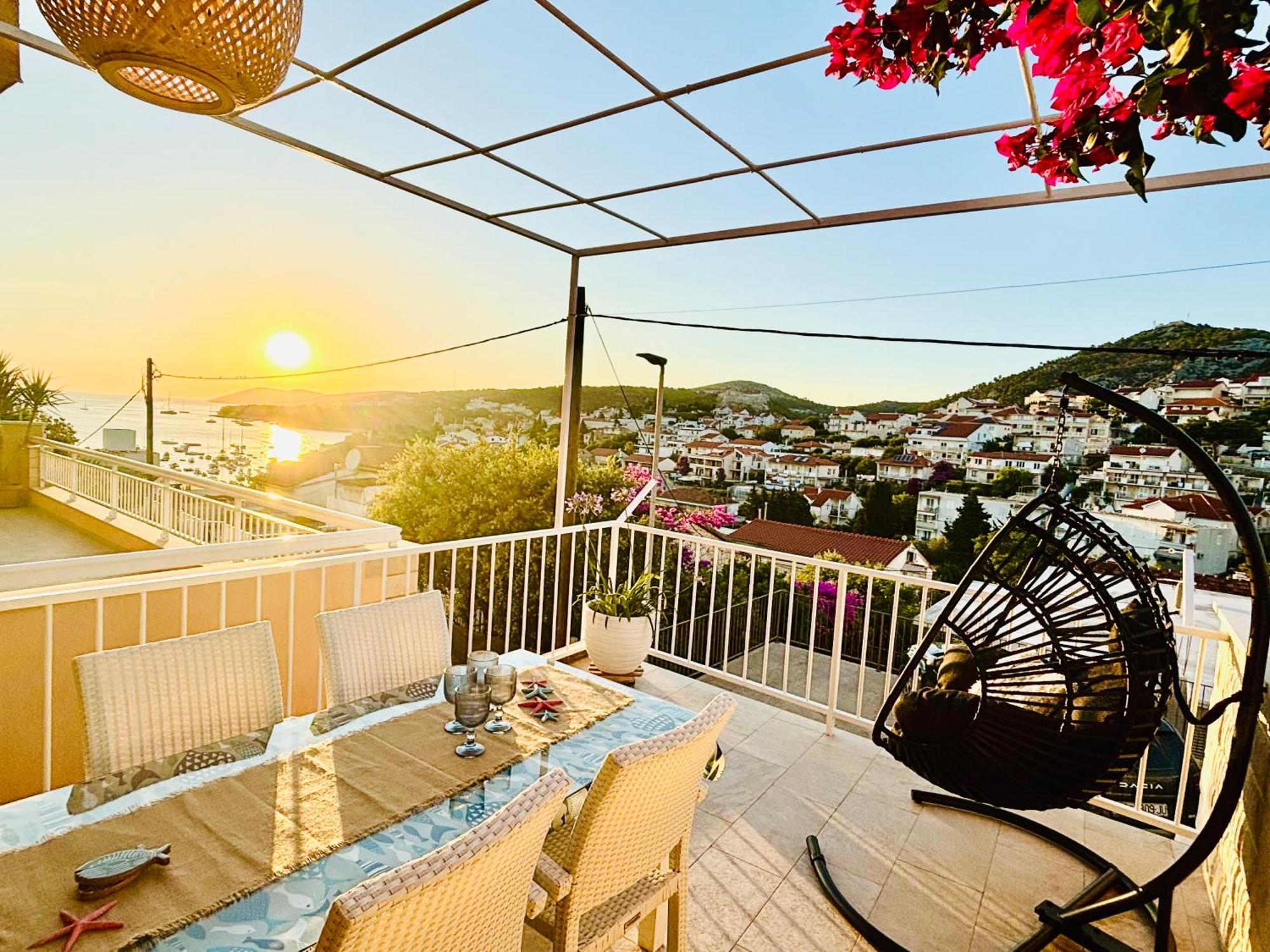 Apartment Sunny Elza 2 Хвар Экстерьер фото